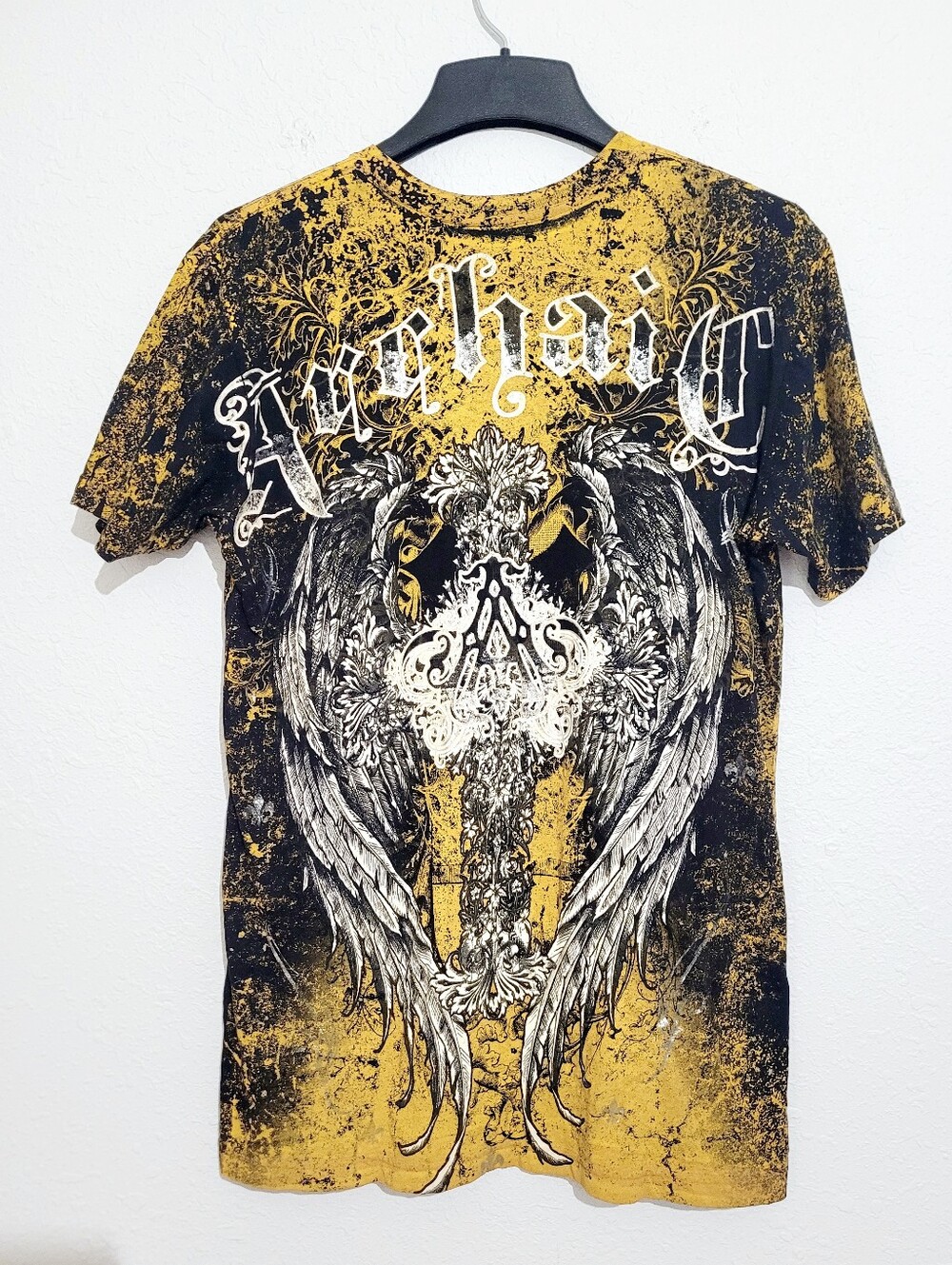 Archaic Affliction Buckle Graphic Cross Wing T Shirt Mens Medium 100% Cotton Y2K